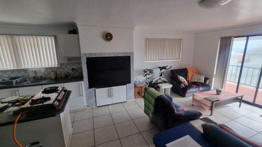 5 Bedroom Property for Sale in Yzerfontein Western Cape